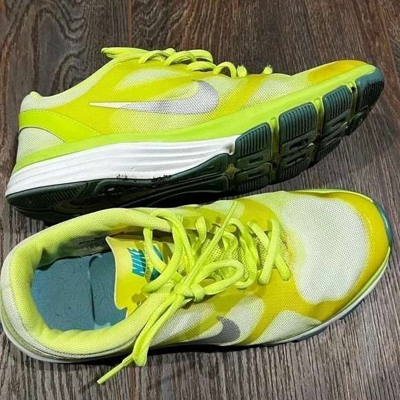 Nike training dual fusion neon green blue accents shoes woman’s size 7.5 - Picture 4 of 6